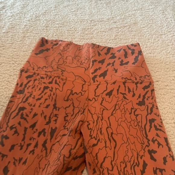 Nice🌟Lululemon Align High-Rise Pant 25" Sz 6 Camo Contour Ancient Copper Grey - Picture 5 of 8